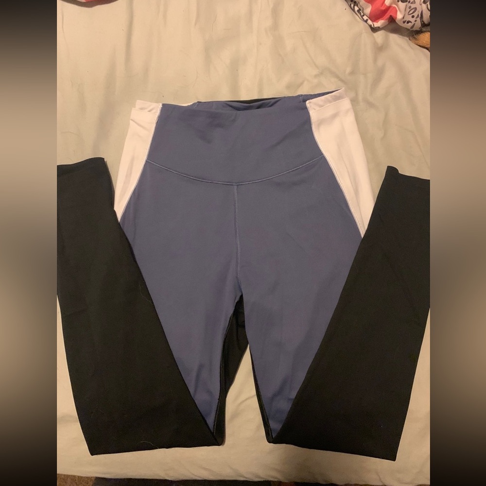 Victoria’s Secret Sweat On Point Legging - Picture 5 of 5